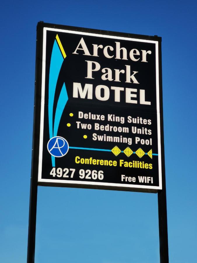 Archer Park Motel Rockhampton Extérieur photo